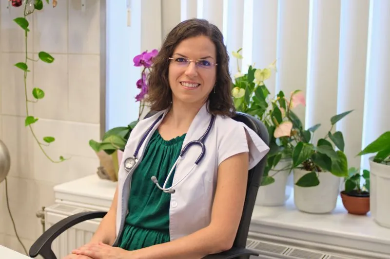 Dr. Csépes Tímea életmódorvos, háziorvos fő szakterülete az alvás, de holisztikusan tekint az emberi szervezetre